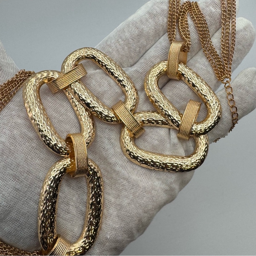 New Gold Tone Hammered Oval Link Statement Necklace 23–25” Chunky - Picture 4 of 6